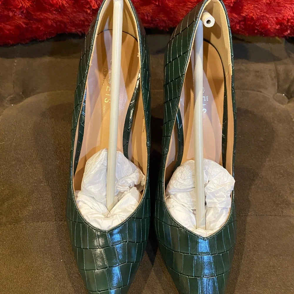 TORGEIS heels - Picture 1 of 6